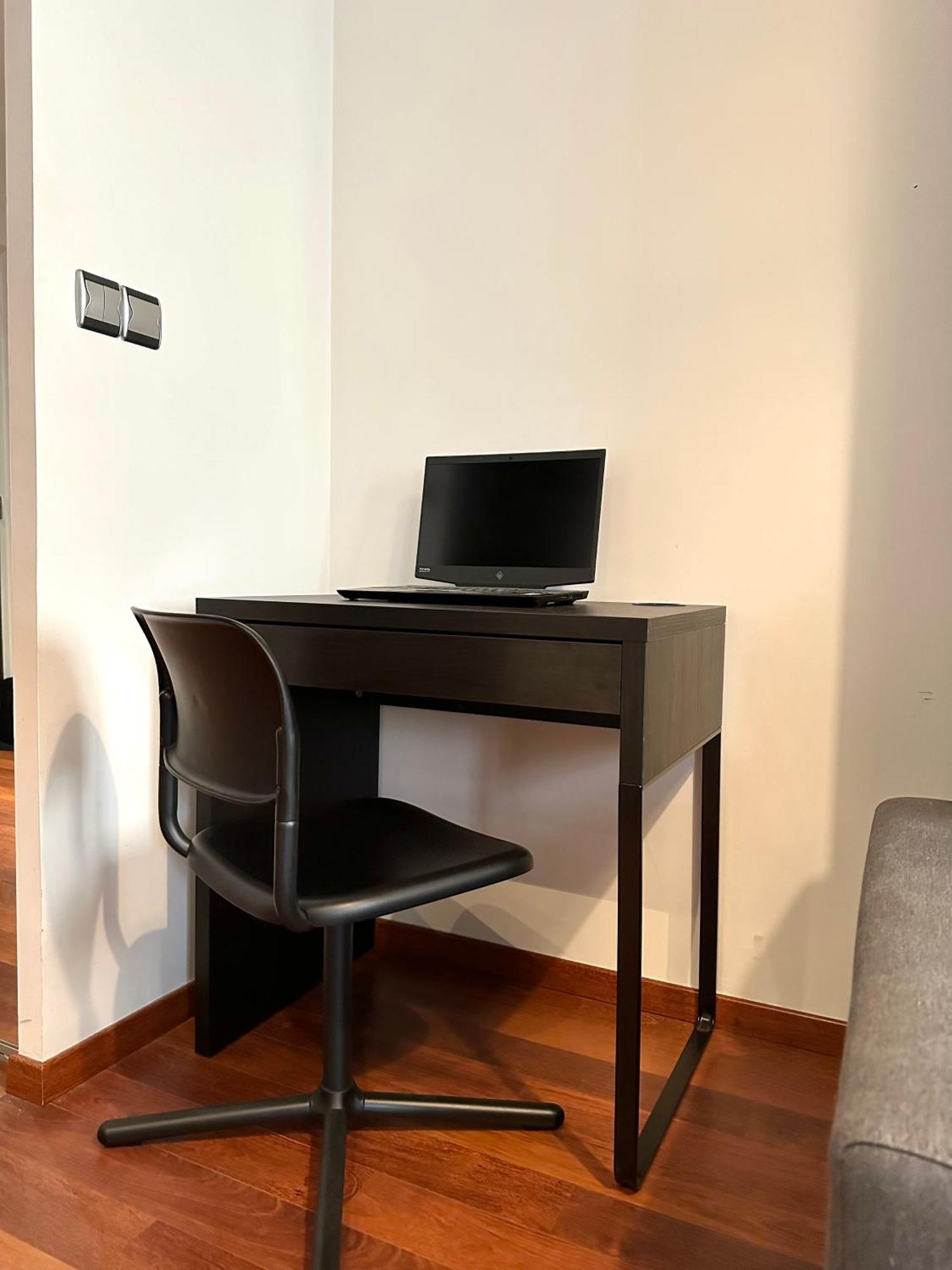 L'Athos - Appartement Equipe - Entre Paris Et Versailles - Haut Debit Garches Zewnętrze zdjęcie